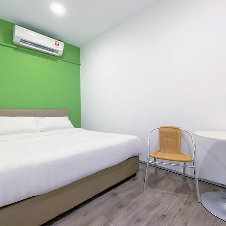 Spot On 90123 Rainbow Guest House George Town Zewnętrze zdjęcie