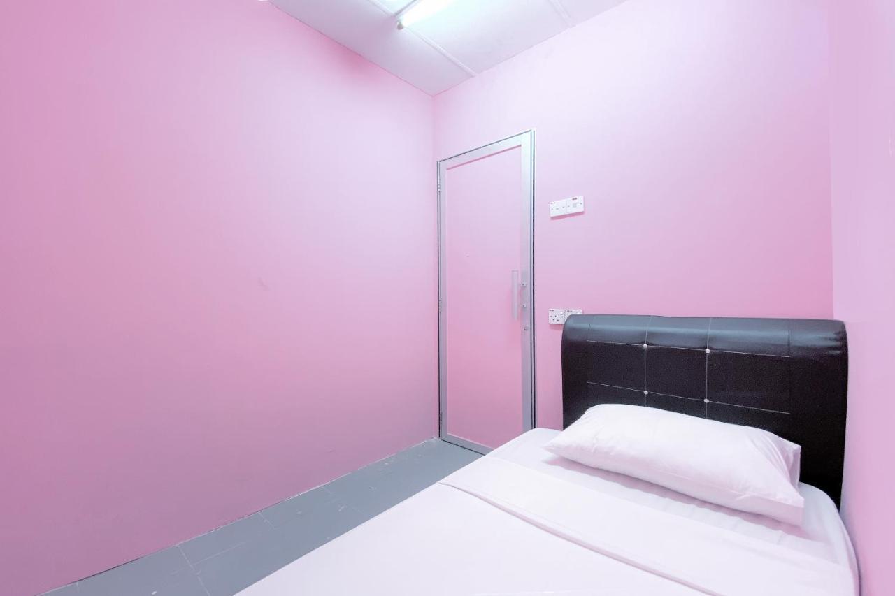 Spot On 90123 Rainbow Guest House George Town Zewnętrze zdjęcie
