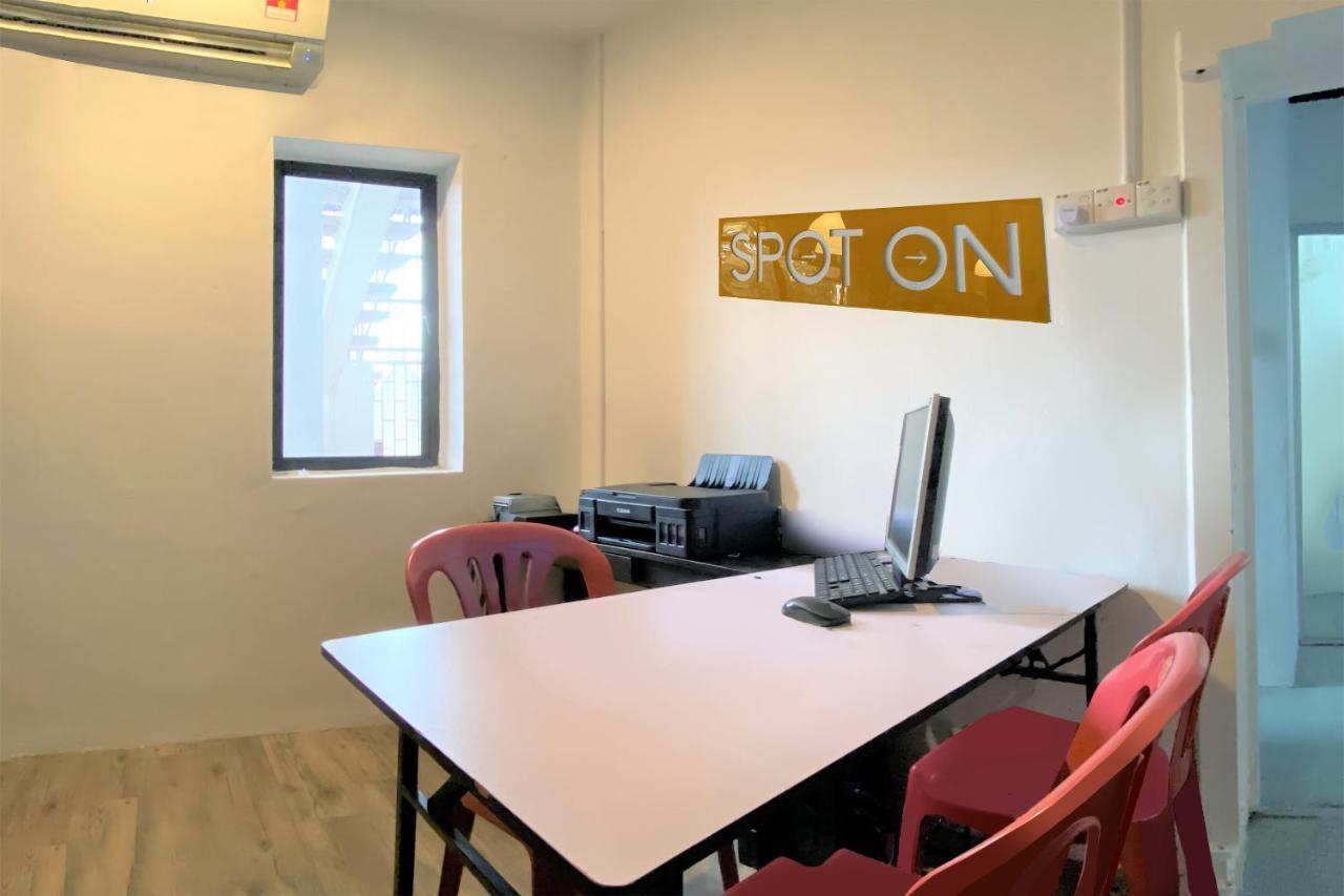 Spot On 90123 Rainbow Guest House George Town Zewnętrze zdjęcie